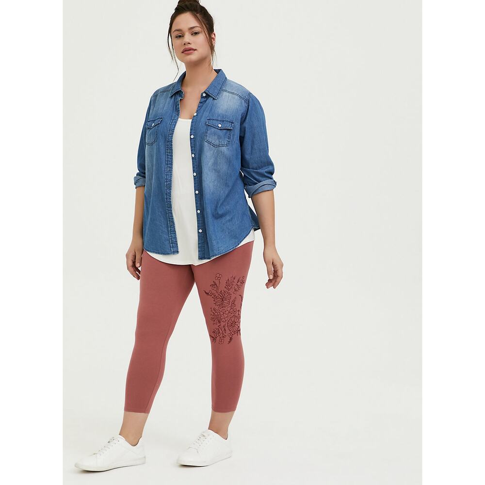 NWT Torrid Cropped Premium Leggings Embroidered Dusty Rose Plus Size: 2X (18/20)
